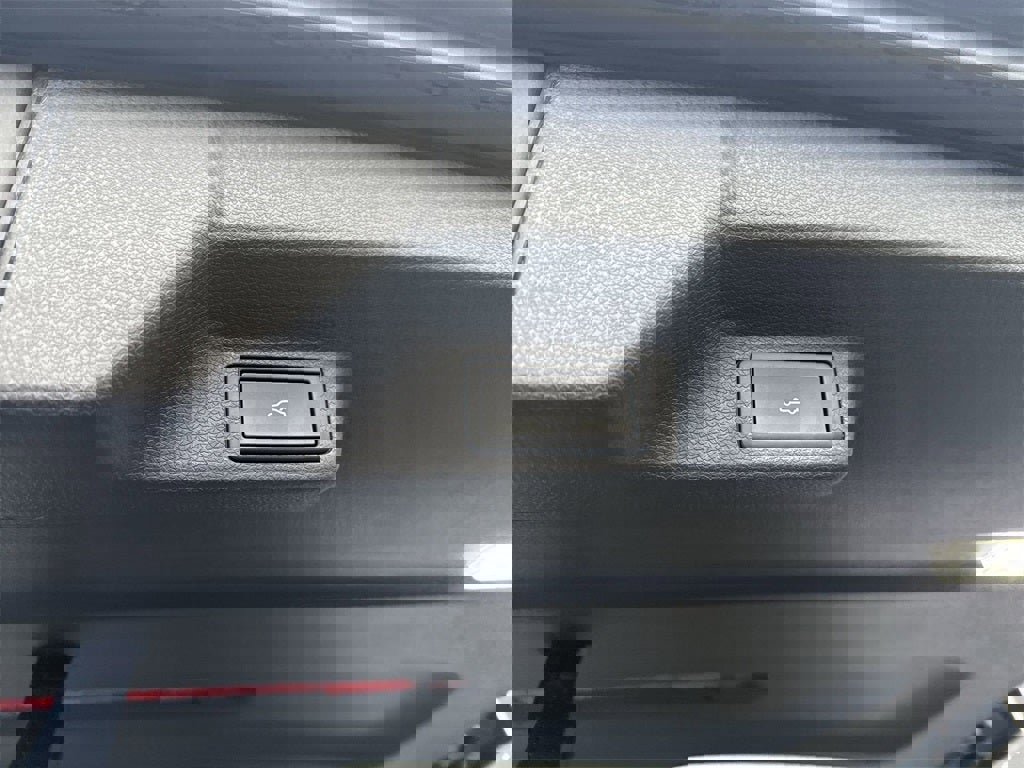 New 2025 Volkswagen ID. Buzz 1st Edition image 43