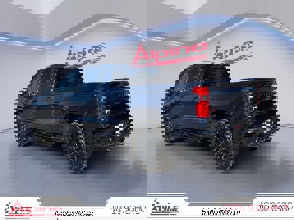 Used 2023 Chevrolet Silverado 1500 RST image 3