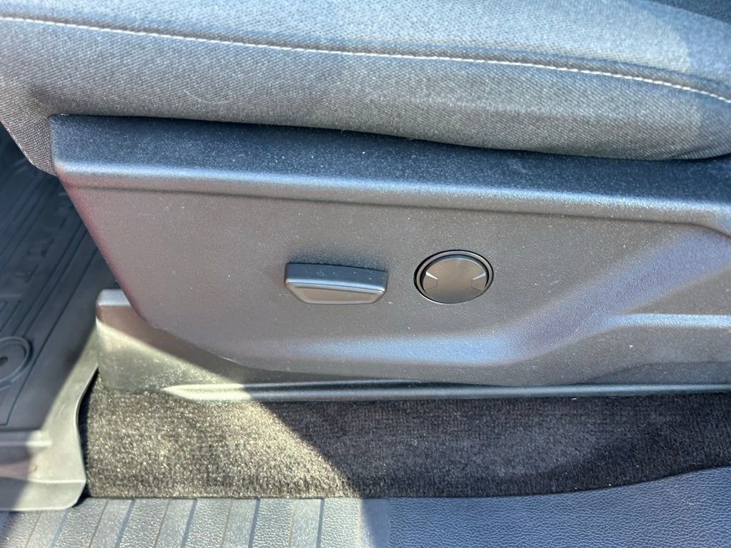 Certified 2022 Ford F150 XLT w/ Equipment Group 301A Mid image 17