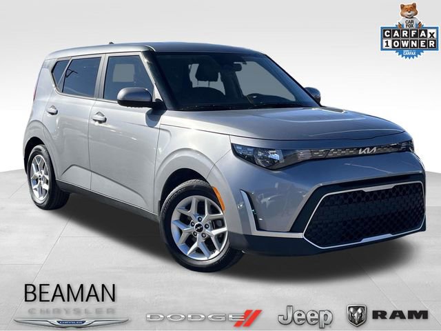 Used 2023 Kia Soul LX w/ LX Technology Package image 1