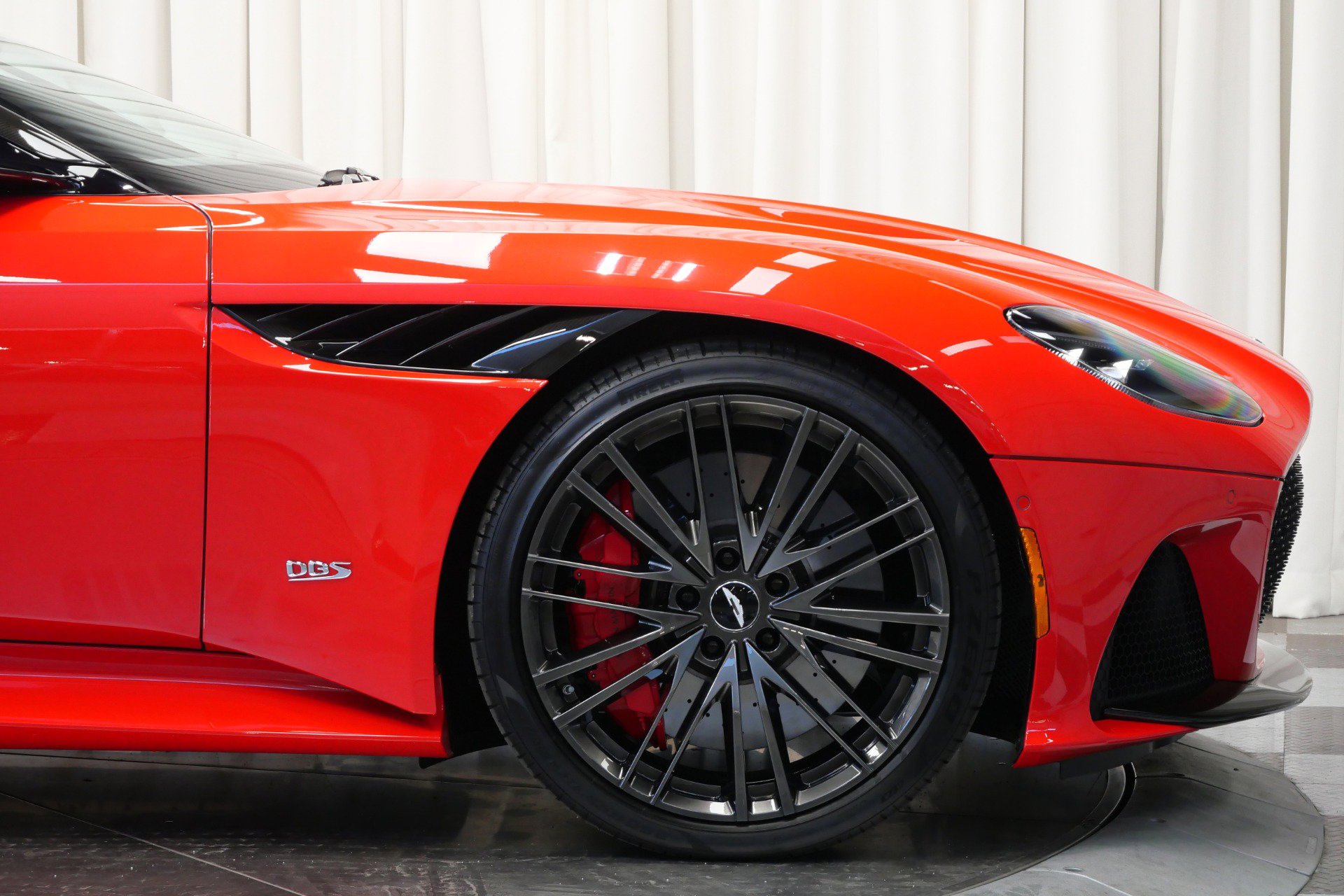 Used 2023 Aston Martin DBS Superleggera Volante image 58