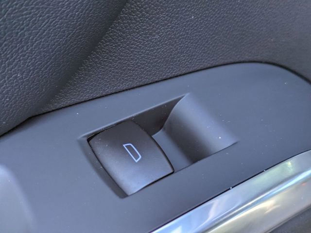 New 2026 Chevrolet Traverse LT w/ Driver Confidence Package image 27