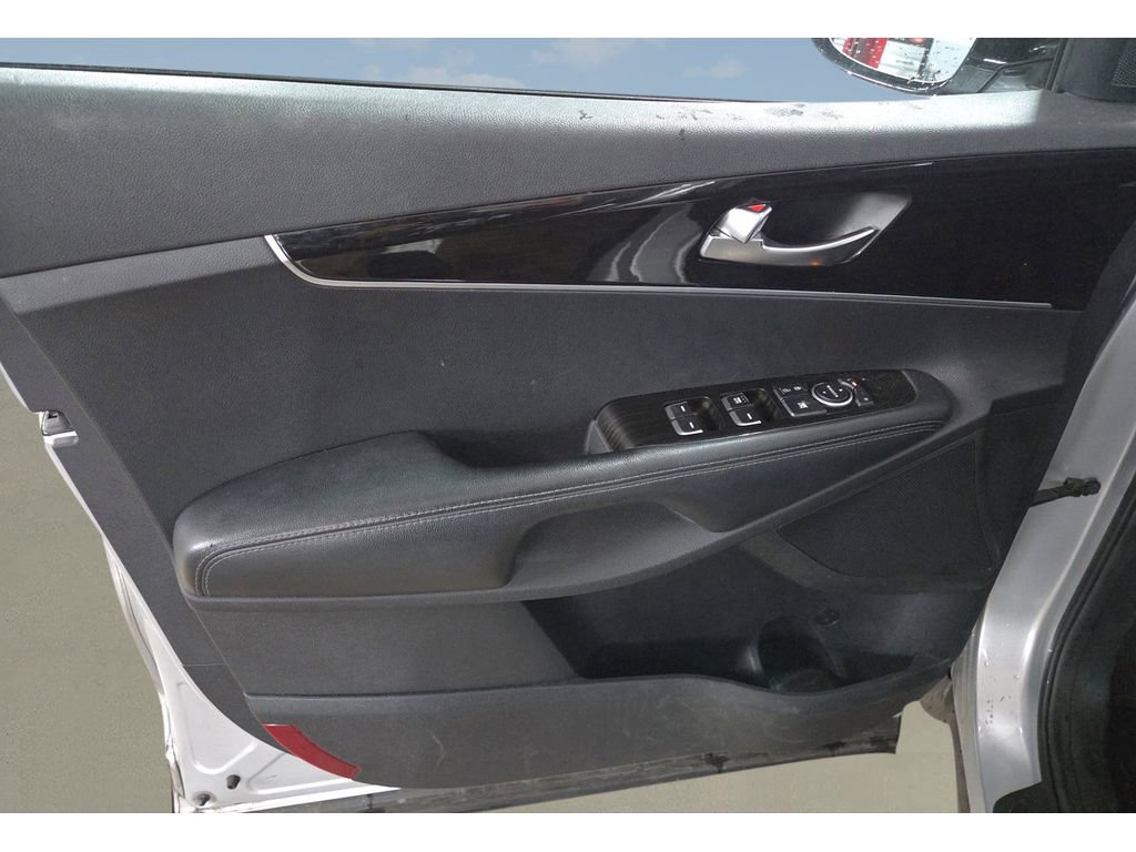 Used 2020 Kia Sorento L image 12