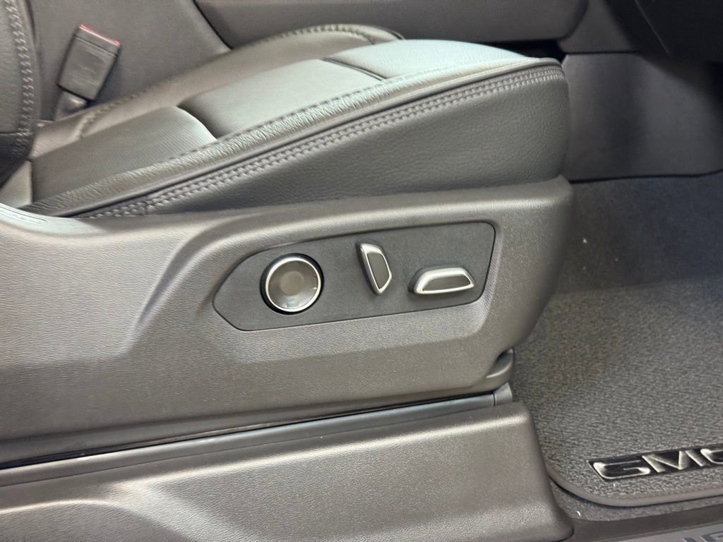 New 2026 GMC Sierra 3500 Denali w/ Technology Package image 28