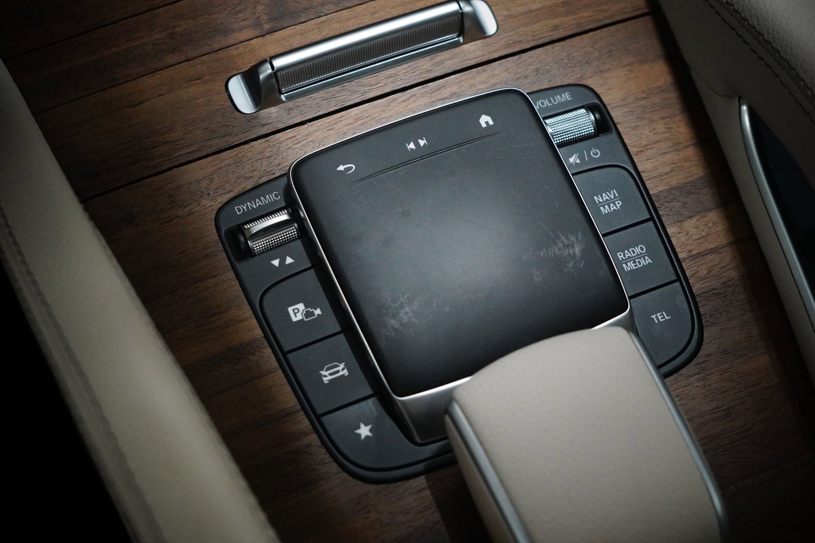 Certified 2024 Mercedes-Benz GLE 350 4MATIC image 28