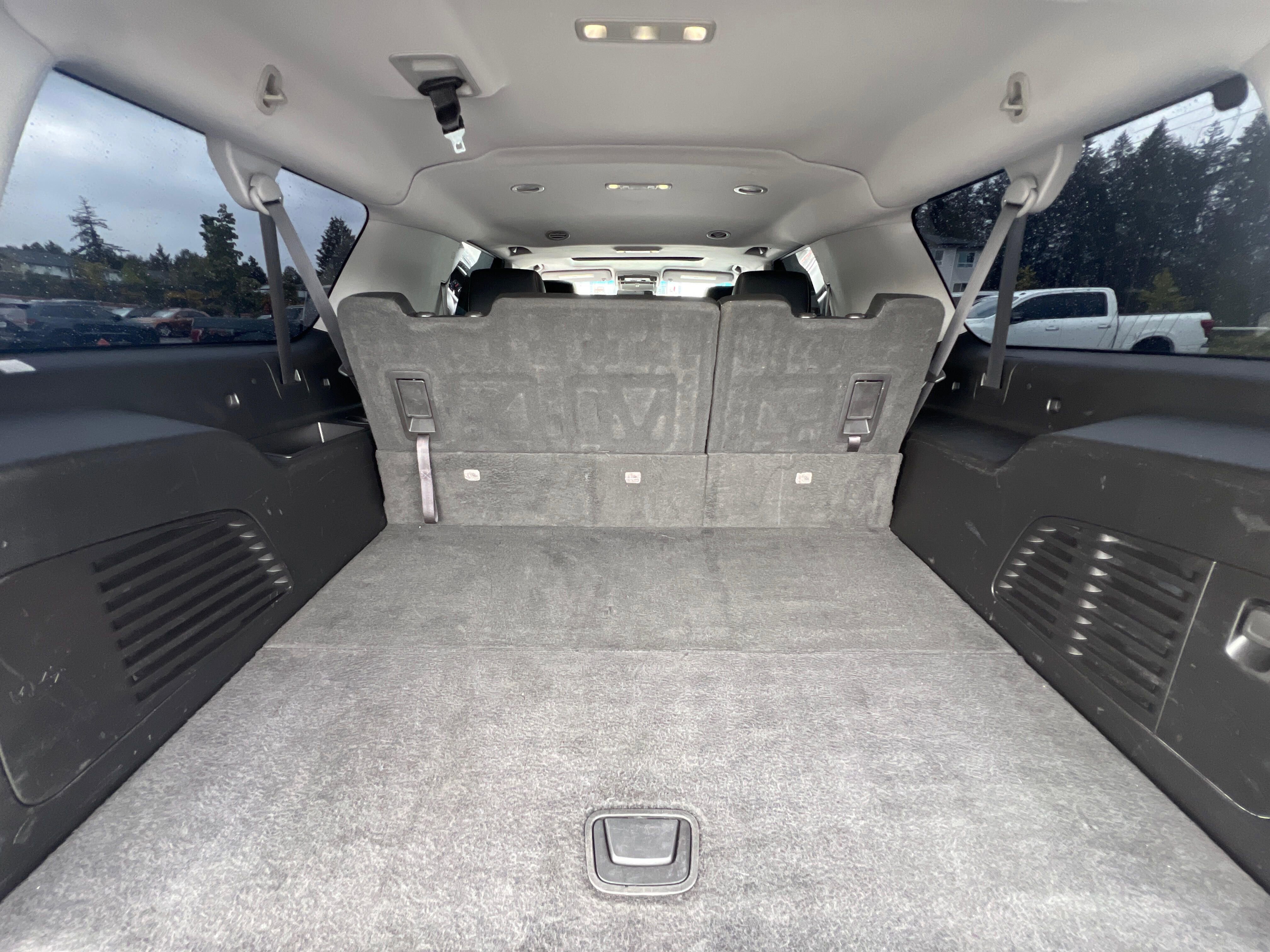 Used 2019 Chevrolet Suburban LT image 29
