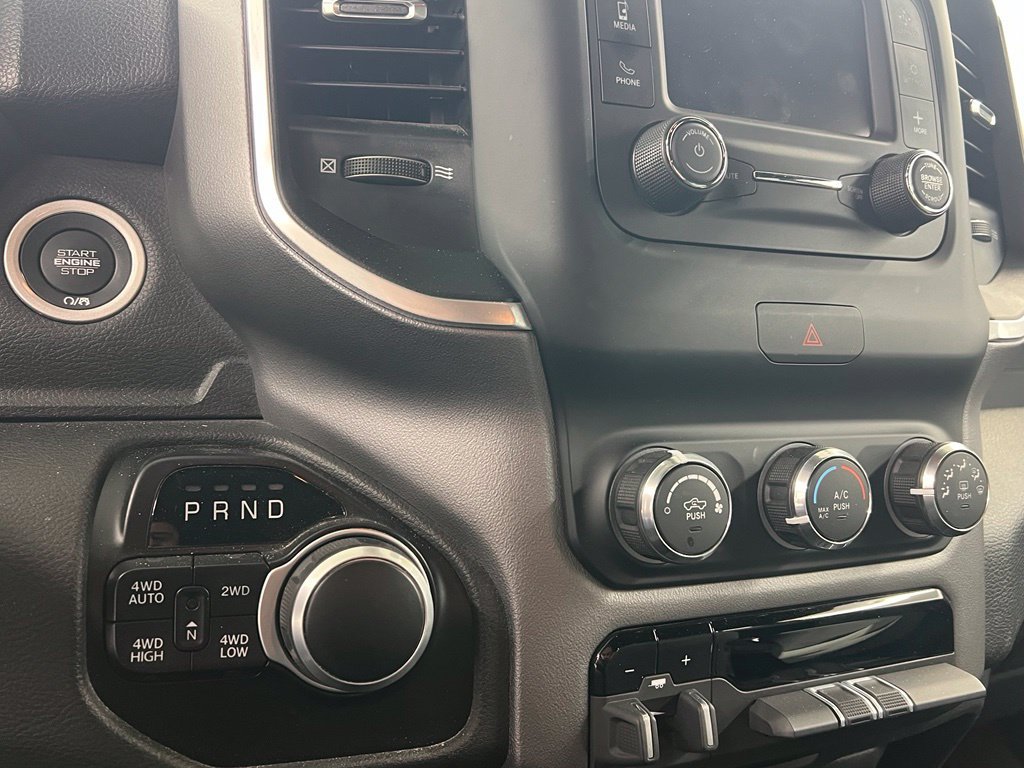 Used 2022 RAM 1500 Big Horn AWD/4WD image 9