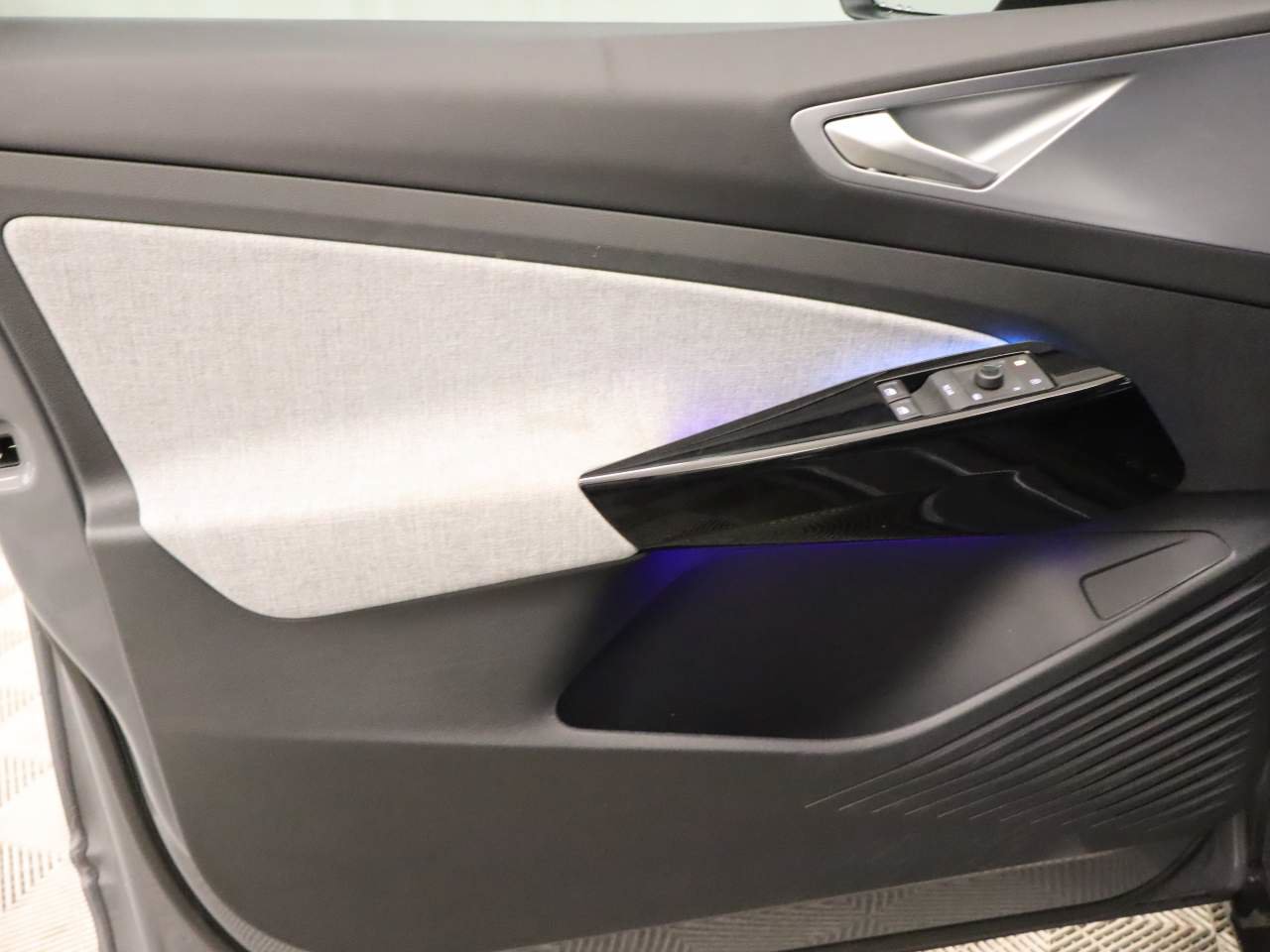 Certified 2023 Volkswagen ID.4 Pro RWD image 19