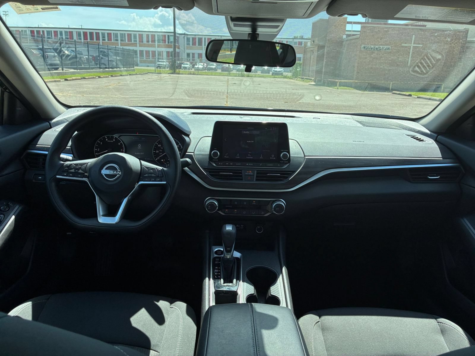 Used 2026 Nissan Altima 2.5 SV FWD image 32