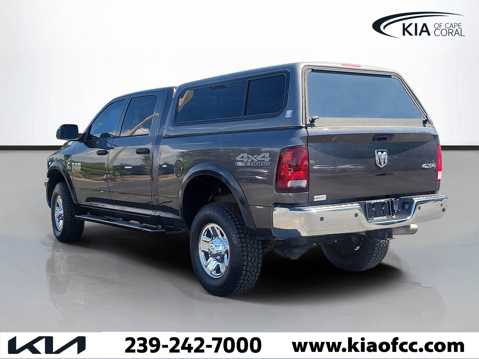 Used 2018 RAM 2500 Tradesman w/ Chrome Appearance Group AWD/4WD image 4