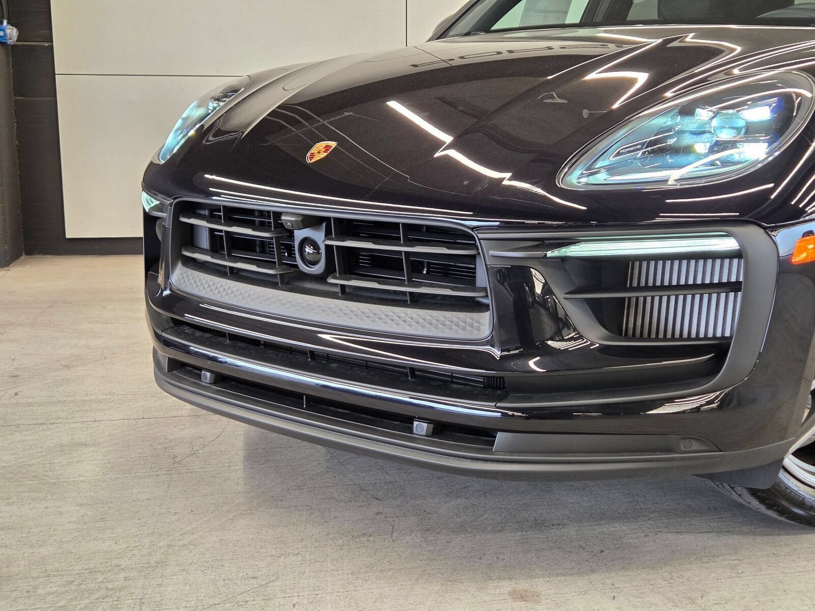 Certified 2026 Porsche Macan S AWD/4WD image 26