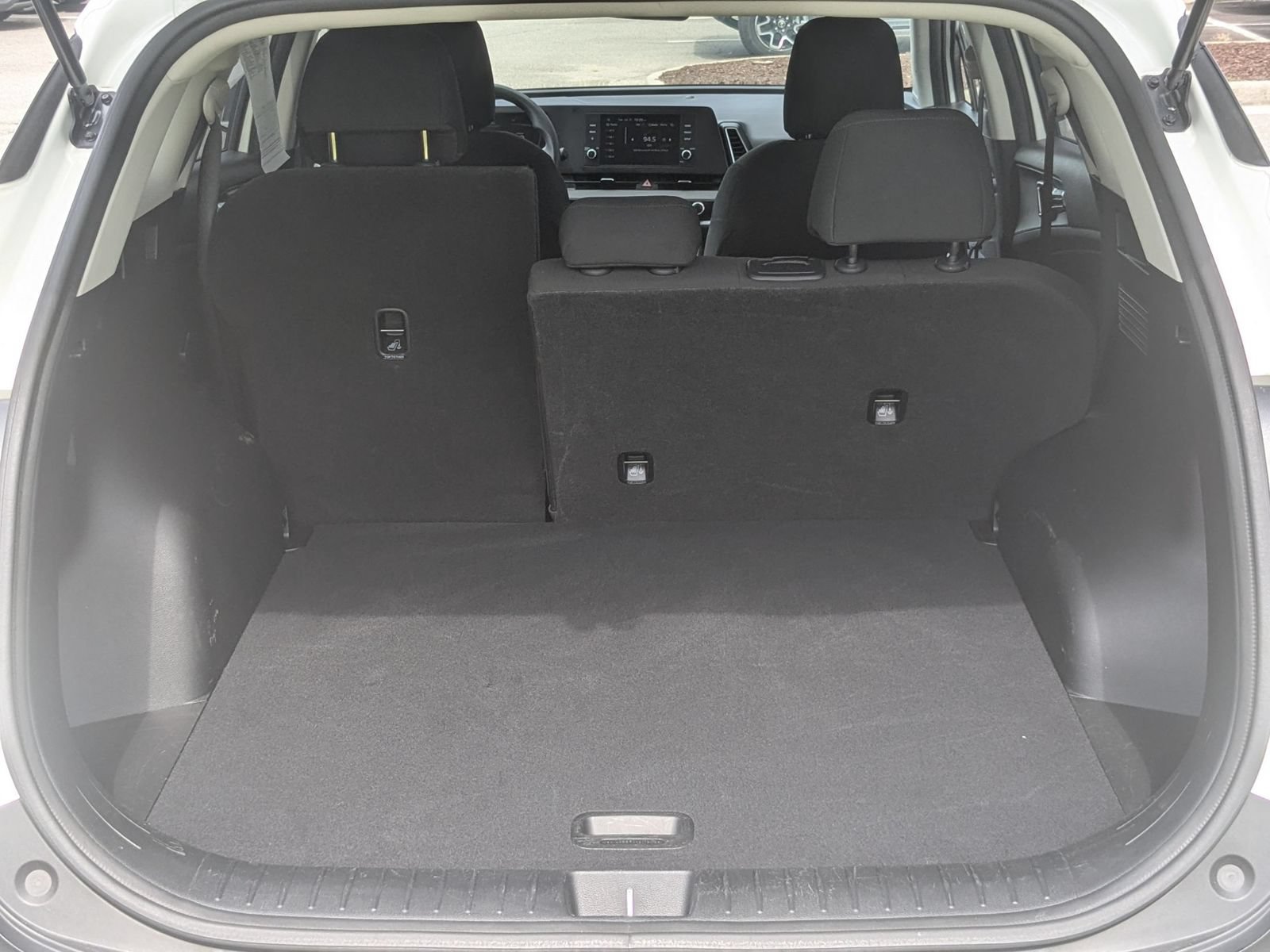 Used 2024 Kia Sportage LX FWD image 30