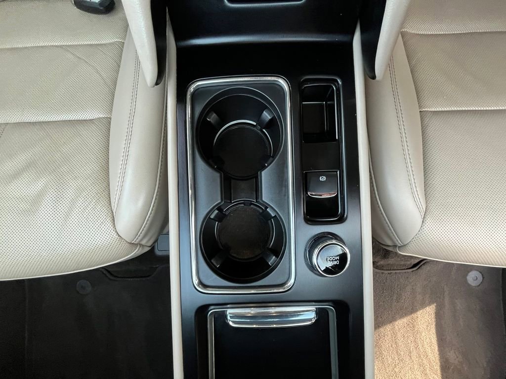 Certified 2023 Lincoln Corsair Reserve w/ Equipment Group 201A image 11