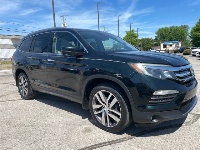 Used 2017 Honda Pilot Touring image 7