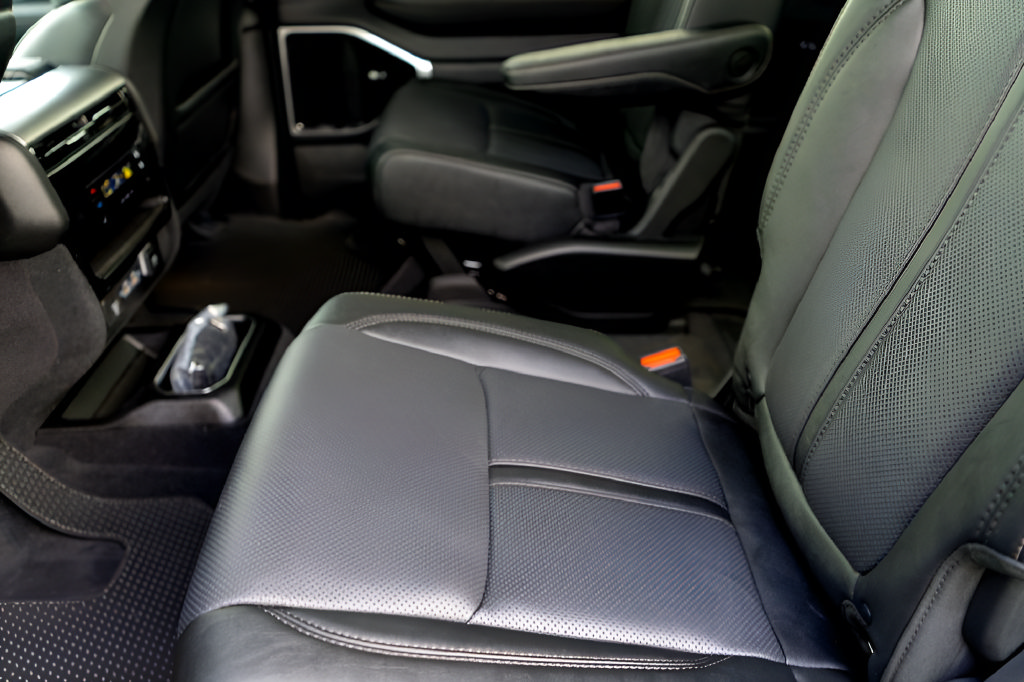 New 2026 Jeep Grand Wagoneer L Limited AWD/4WD image 22