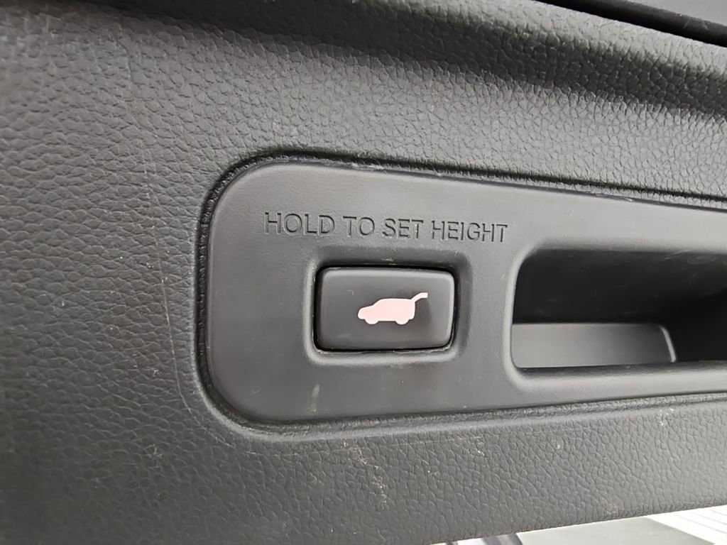 Used 2023 Honda Pilot EX-L image 35