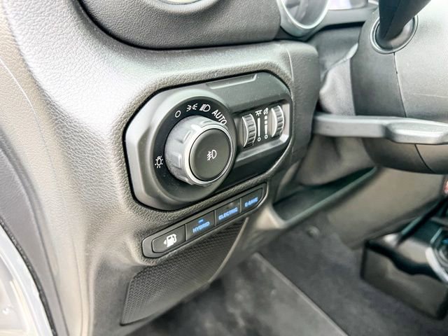 Used 2021 Jeep Wrangler Unlimited Rubicon 4xe w/ Steel Bumper Group image 18