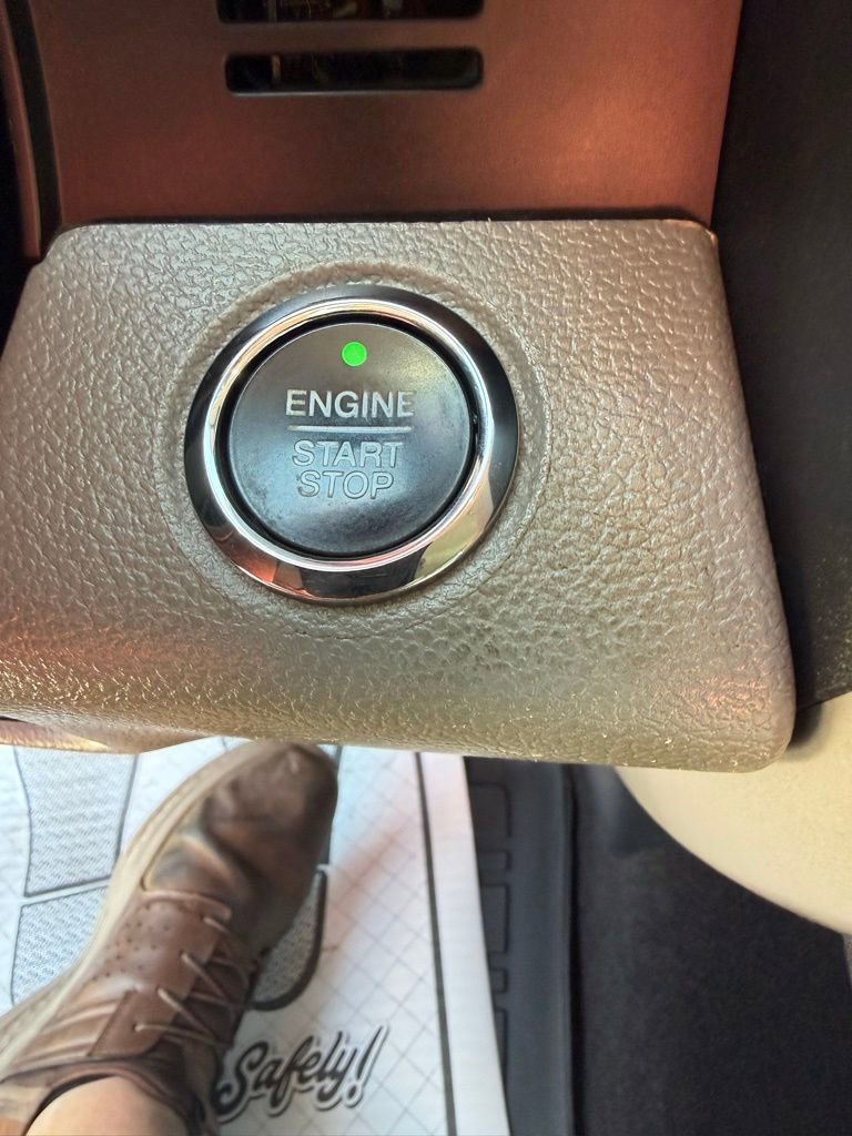 Used 2019 Ford F150 Lariat w/ Equipment Group 501A Mid image 29