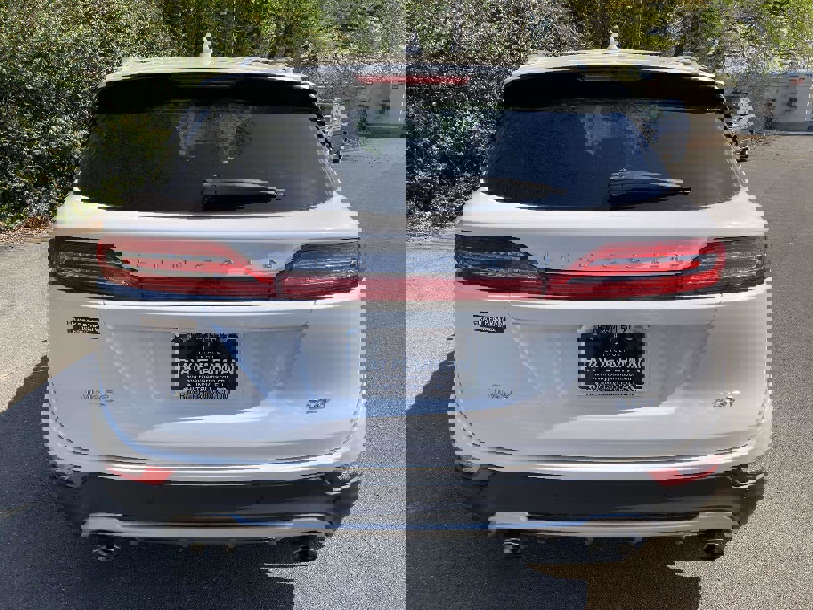 Used 2017 Lincoln MKC Reserve image 6