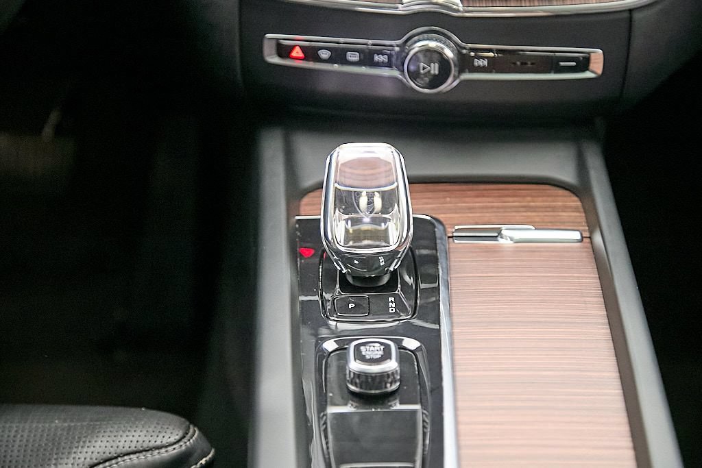 Certified 2023 Volvo XC60 B6 Ultimate AWD/4WD image 29