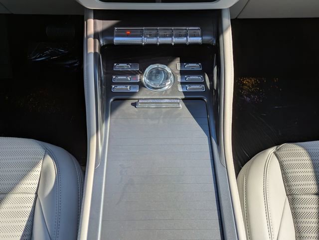 New 2026 Lincoln Nautilus Reserve image 18