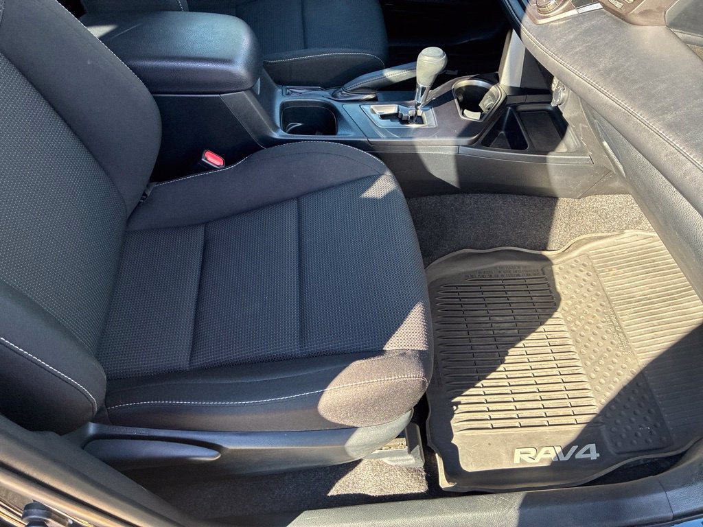 Used 2018 Toyota RAV4 XLE w/ Plus Extra Value Package AWD/4WD image 53