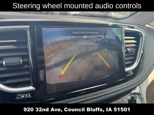 Used 2021 Chrysler Pacifica Limited AWD/4WD image 26