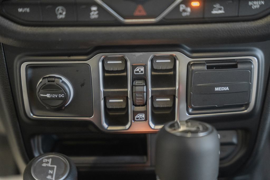New 2026 Jeep Gladiator Sport AWD/4WD image 23