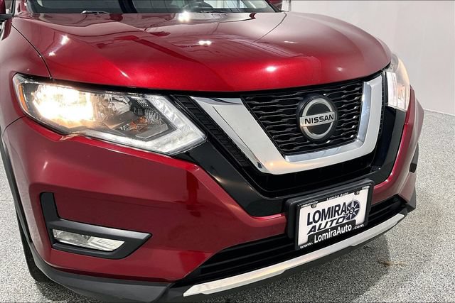 Used 2019 Nissan Rogue SV AWD/4WD image 40