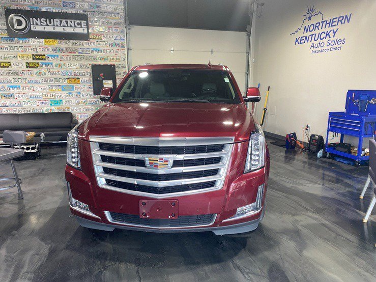 Used 2019 Cadillac Escalade Premium Luxury AWD/4WD image 3