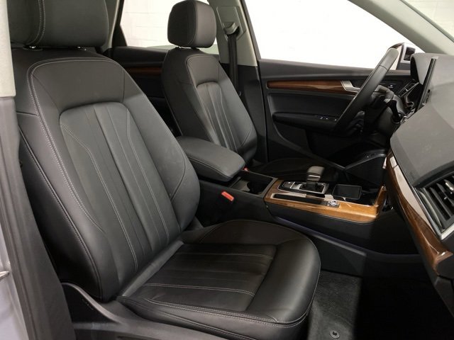 Used 2023 Audi Q5 2.0T Premium w/ Convenience Package image 82