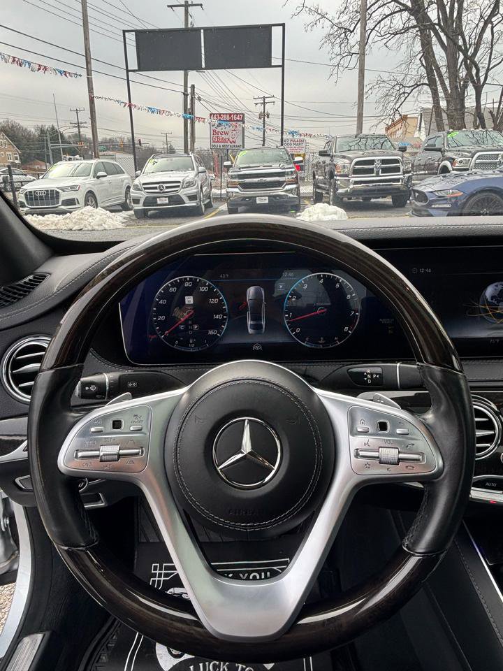 Used 2018 Mercedes-Benz S 560 4MATIC Sedan image 9