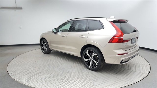 Certified 2025 Volvo XC60 B5 Ultra w/ Protection Package Premier image 4