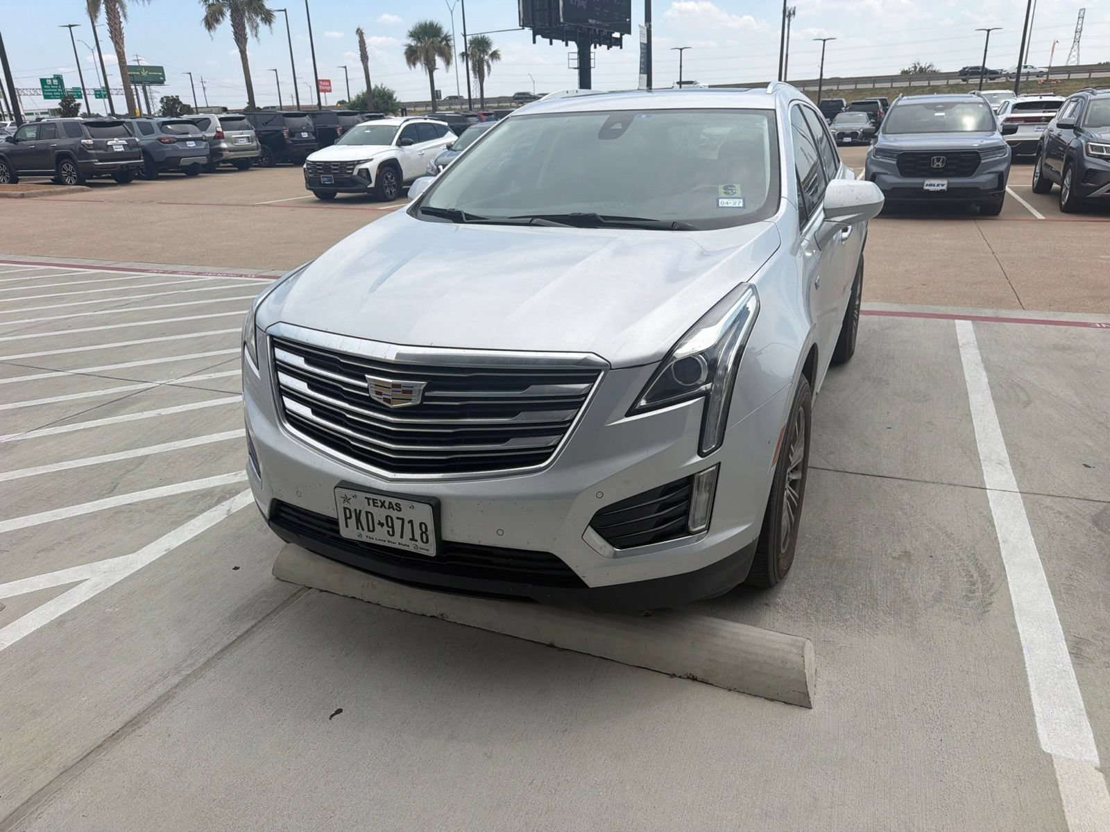 Used 2018 Cadillac XT5 Luxury w/ Driver Awareness Package FWD video 2