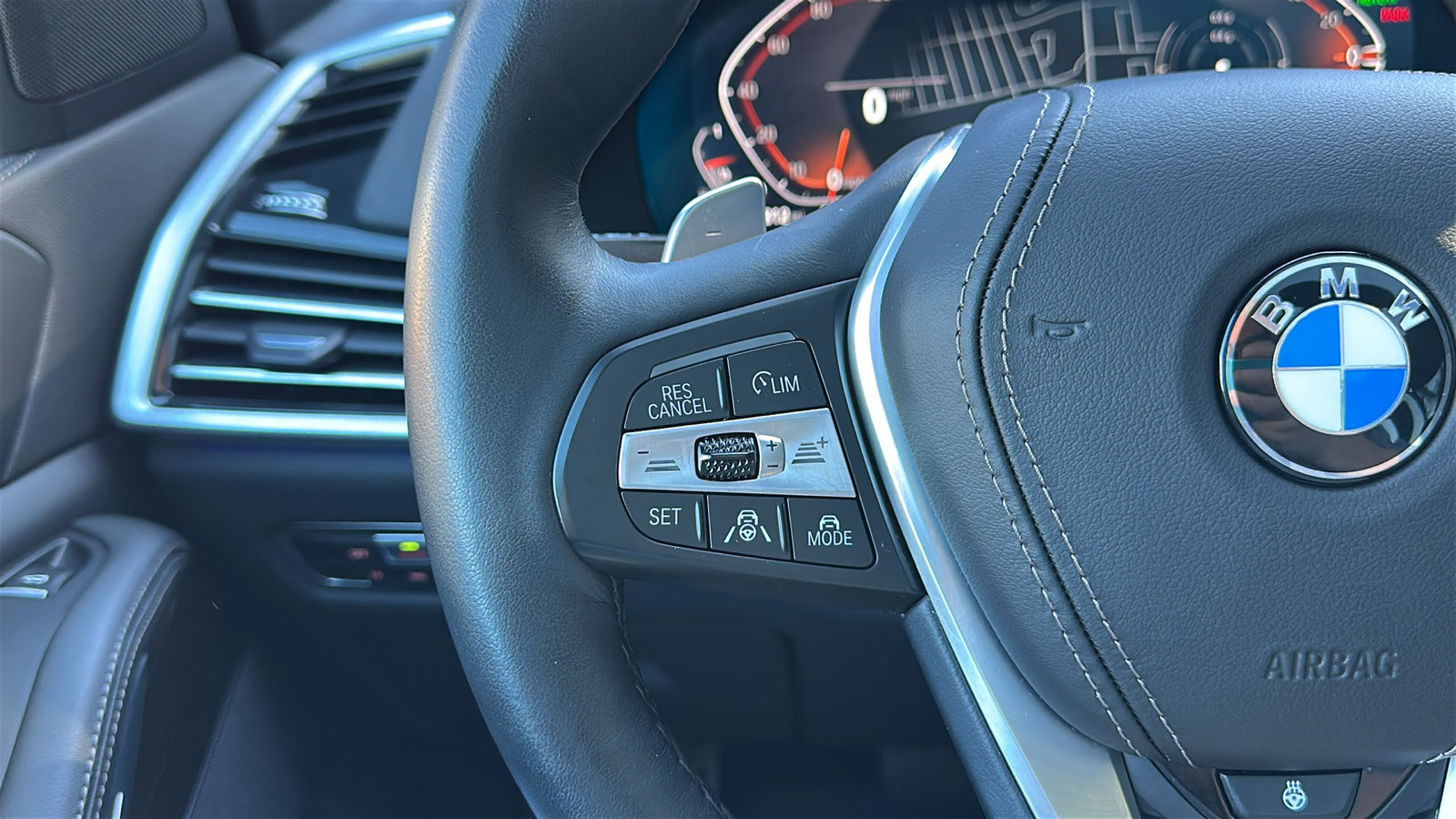 Used 2023 BMW X5 xDrive40i image 16