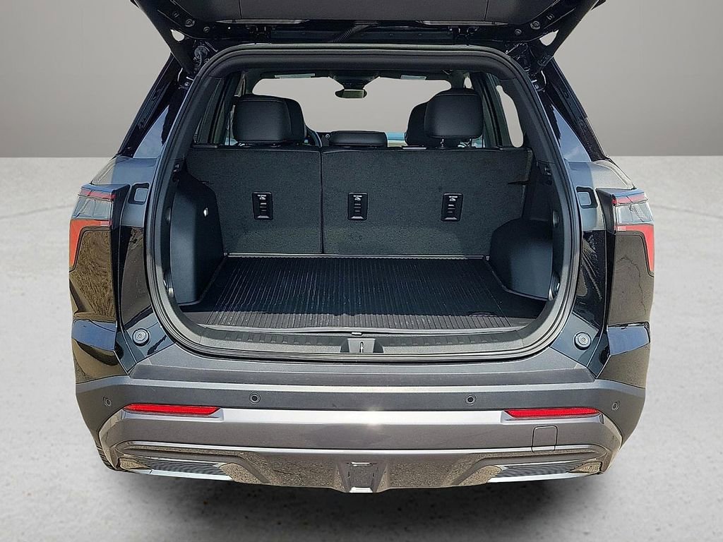 Used 2026 Chevrolet Equinox ACTIV w/ Convenience Package III image 8