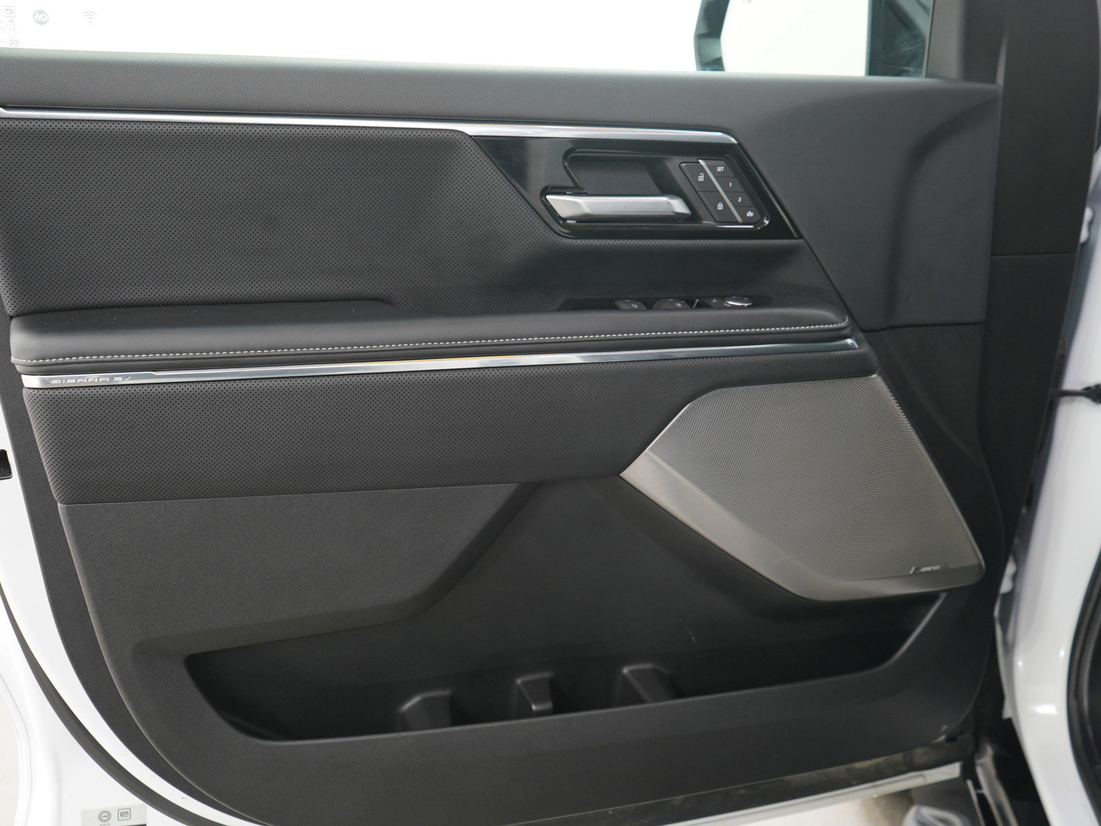 Used 2025 GMC Sierra EV Denali AWD/4WD image 20