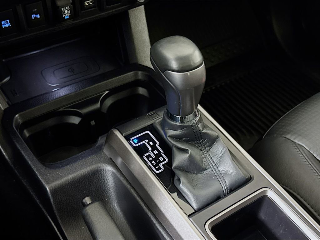 Used 2021 Toyota Tacoma Limited image 19