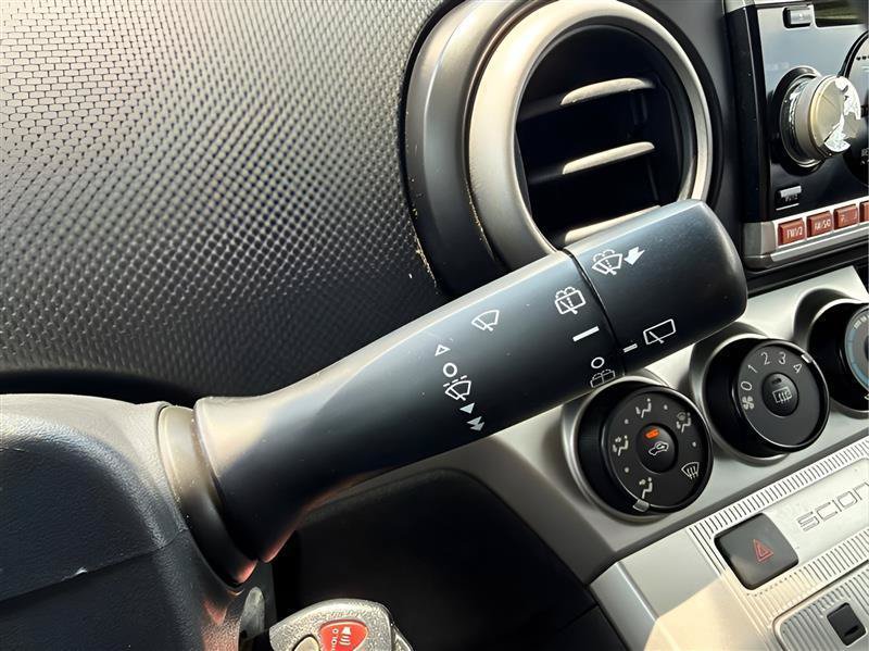 Used 2010 Scion xB FWD image 35