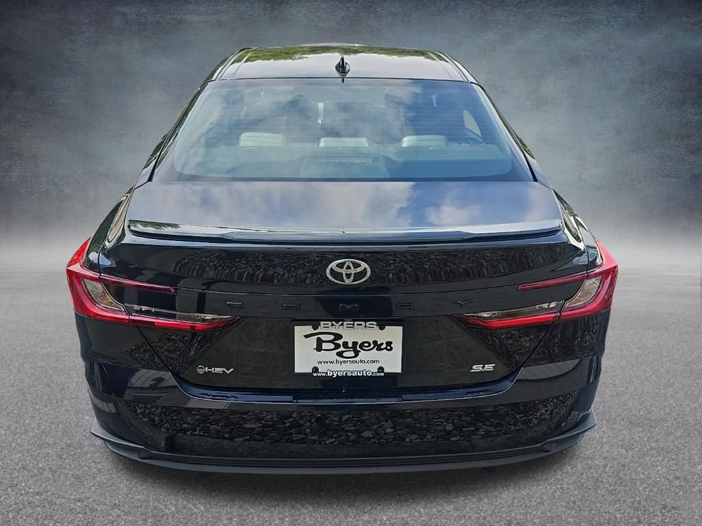 Used 2025 Toyota Camry SE FWD image 9