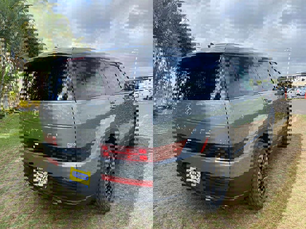 New 2026 Hyundai Santa Fe SE image 7