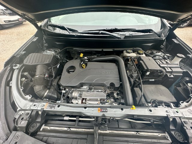 Used 2024 Chevrolet Equinox LT w/ LPO, Floor Liner Package FWD image 29