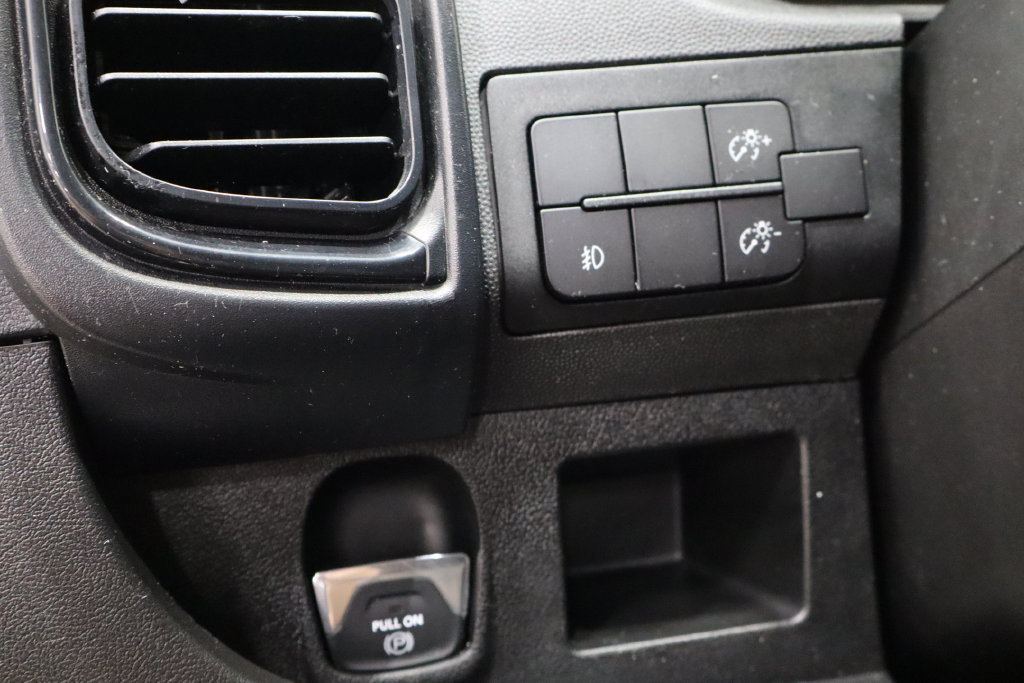 Used 2024 RAM ProMaster 1500 w/ Safety Group FWD image 16