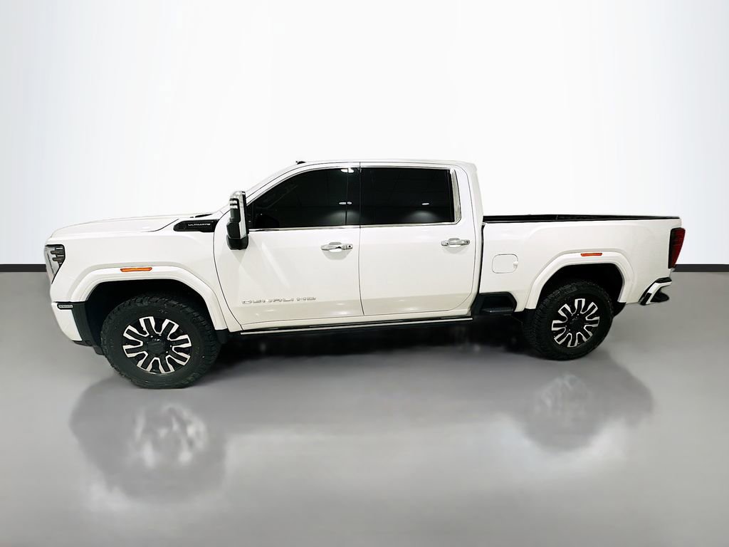 Used 2024 GMC Sierra 2500 Denali Ultimate w/ Max Trailering Package image 4