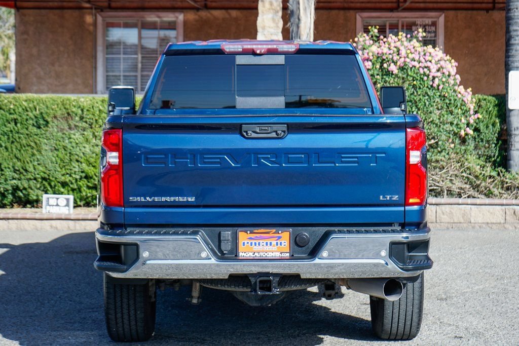 Used 2020 Chevrolet Silverado 2500 LTZ w/ LTZ Premium Package AWD/4WD image 7