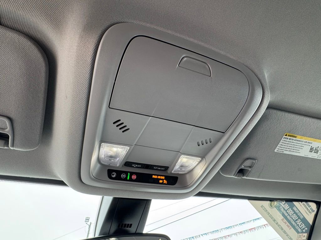 Used 2023 GMC Acadia SLE w/ Driver Convenience Package image 31