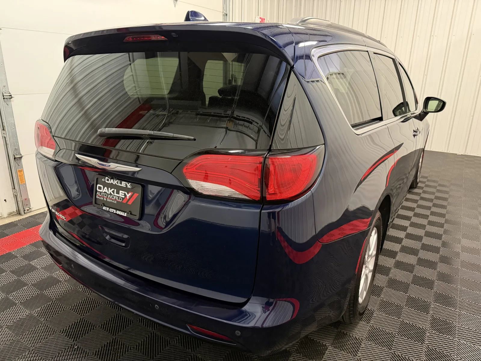 Used 2020 Chrysler Voyager Lxi FWD image 15