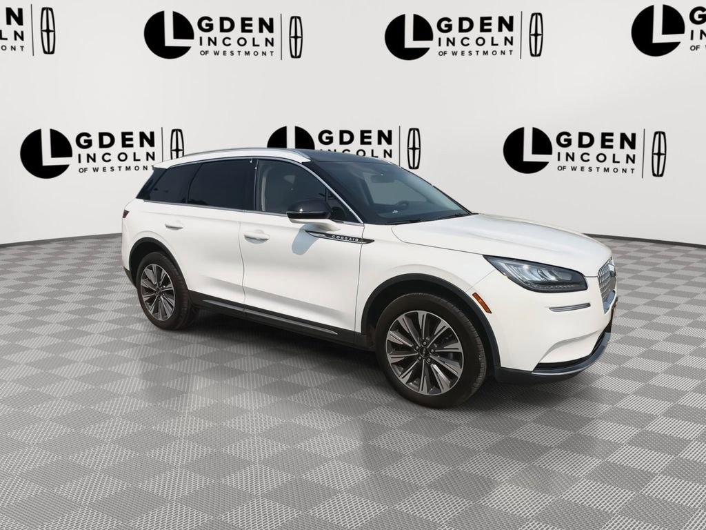 Used 2022 Lincoln Corsair Reserve w/ Elements Package image 2