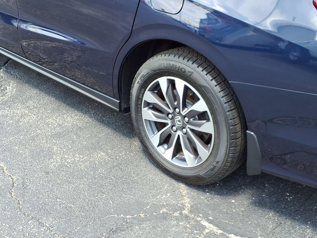 Used 2024 Honda Odyssey EX-L image 25