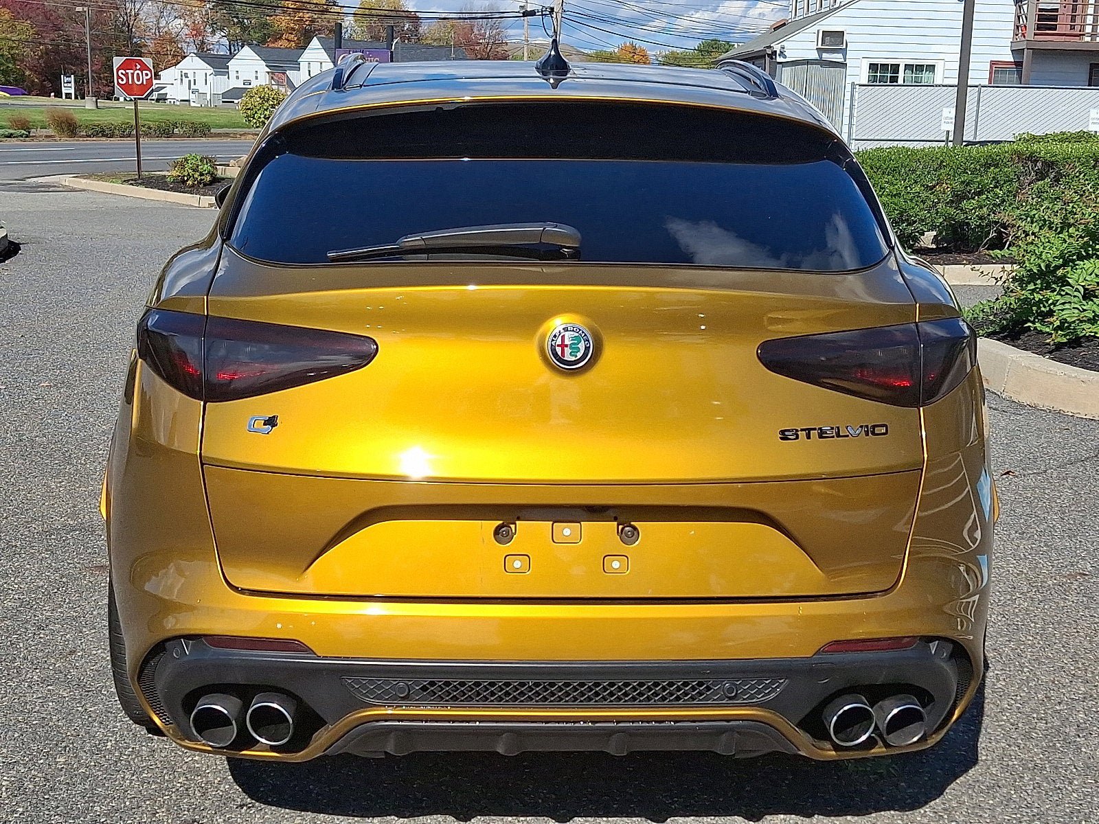 Used 2022 Alfa Romeo Stelvio Quadrifoglio w/ Active Assist Plus Package AWD/4WD image 5